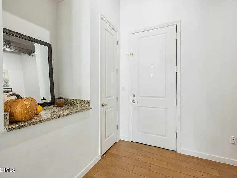 1 E Lexington Ave #302 — Photo 17