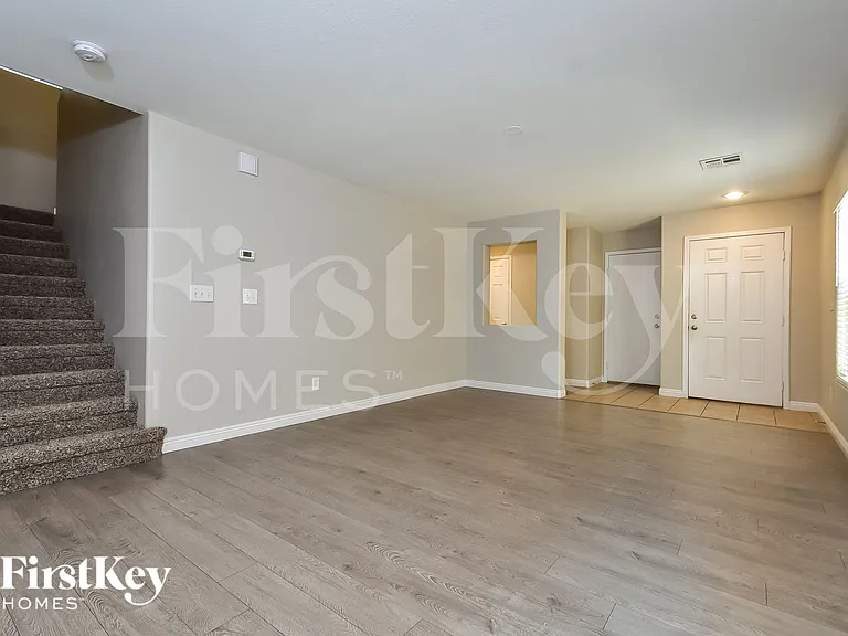 4822 Canary Diamond Ave — Photo 8