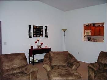 4th image of 930 S 3rd Ave