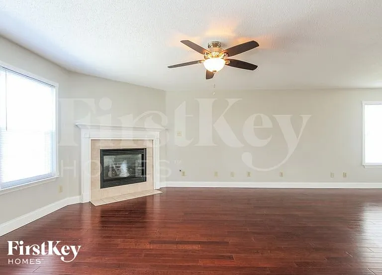 6632 Sonesta Dr — Photo 4