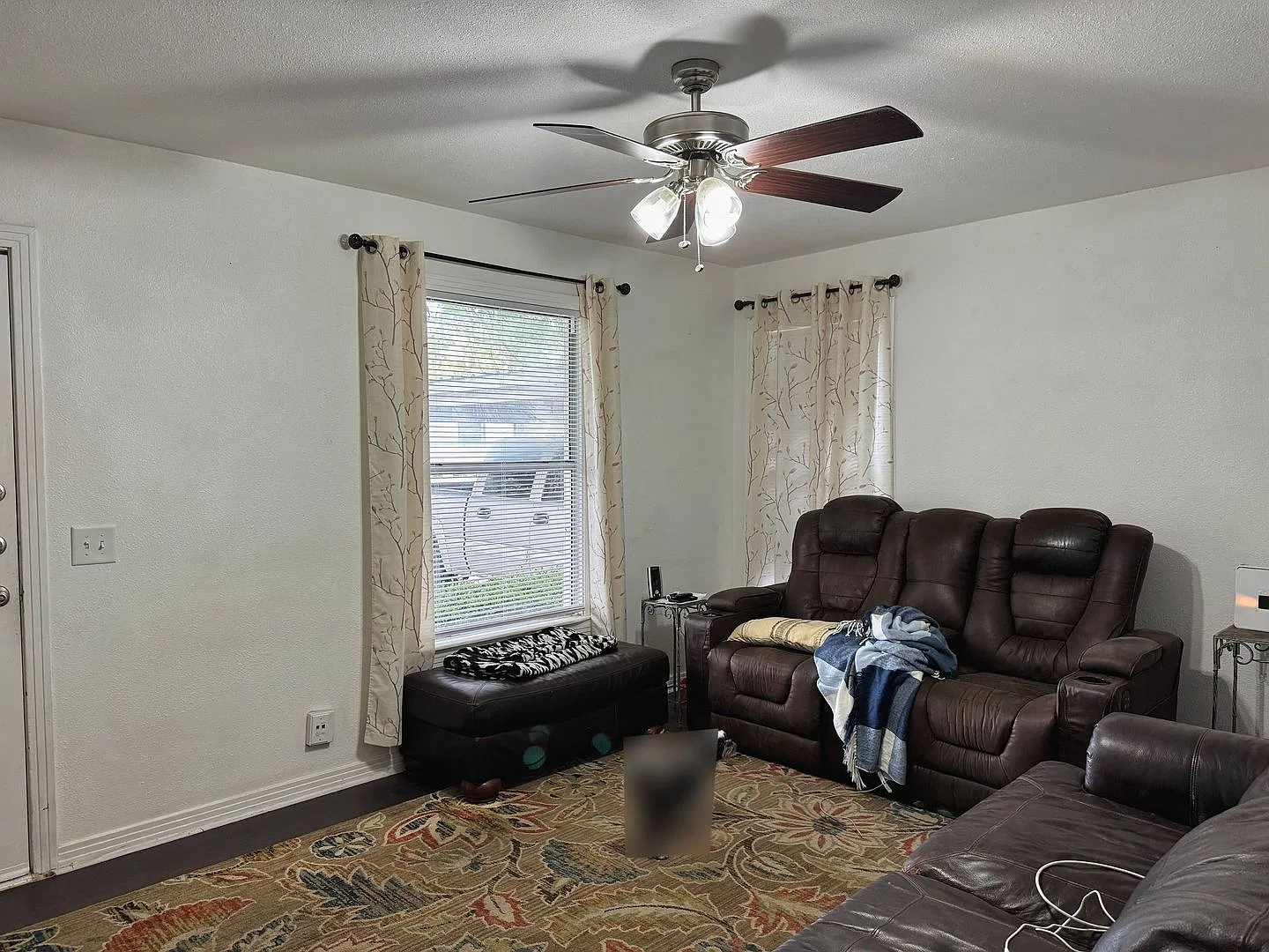 Handicap Accessible 2 Bed 1 Bath With Huge Yard In Burkburnett! — Photo 4