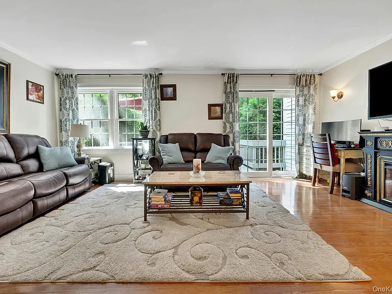 24 Briar Ct #A — Photo 4