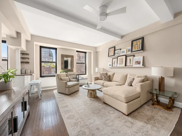 161 West 16th Street image 1 of 12