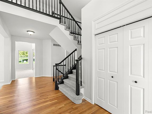 4th image of 17023 Courville Dr