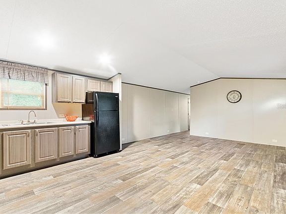 5th image of 10804 Garden Village Ct