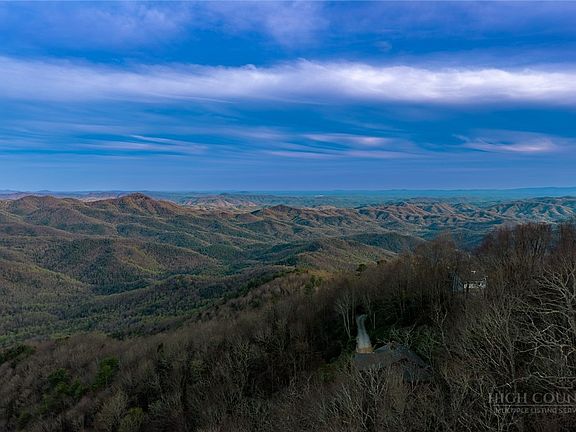 5th image of 763 Gorge view Drive