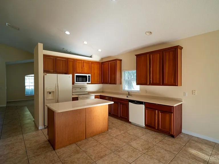 2136 Shadow Creek Dr — Photo 13
