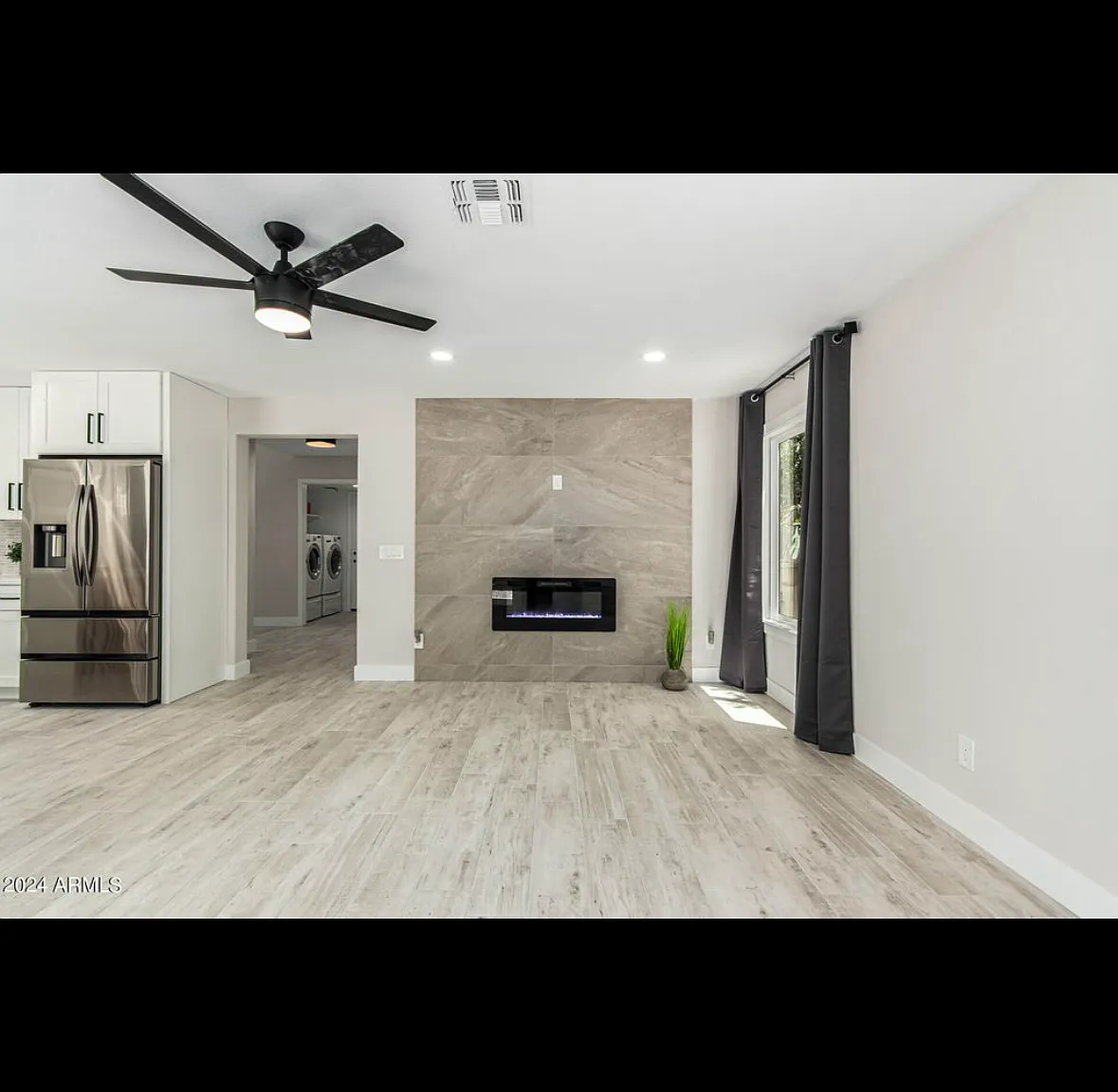4 bed, 2337 sqft, $2,995 — Photo 2