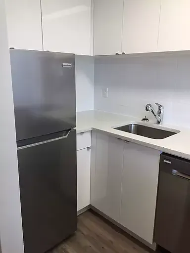 1460 Barclay St #201 — Photo 11