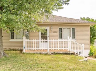 4334 Ringer Rd, Saint Louis, MO 63129