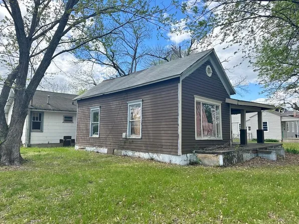 228 & 508 E Arch St, Nevada, MO 64772