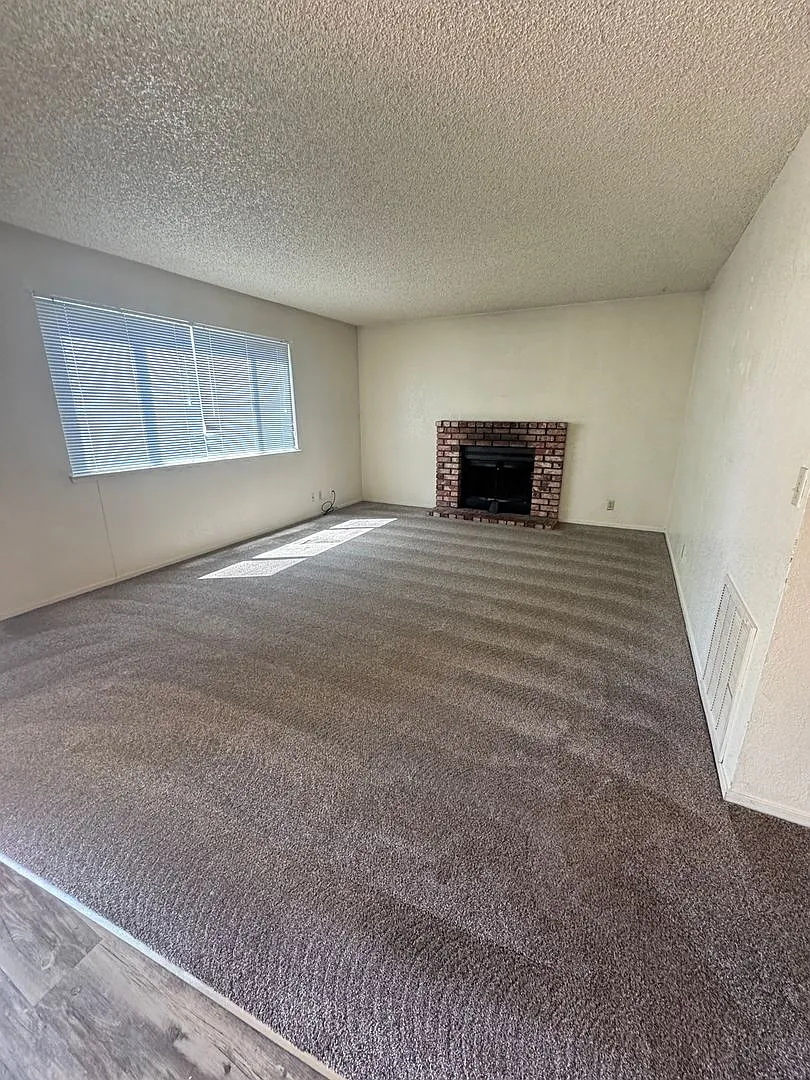 Building Photo - 1120 Melton Dr