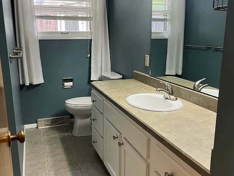 2914 Rimview Dr — Photo 12
