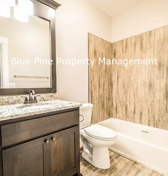 710 S Saturn Ave #A — Photo 5