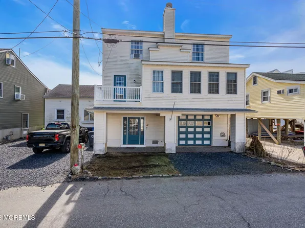 11 Avenue D, Manahawkin, NJ 08050