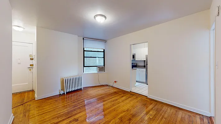 Rented by Bond New York | media 10