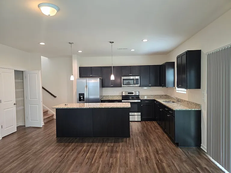 76 Saddle Oaks Ln — Photo 6