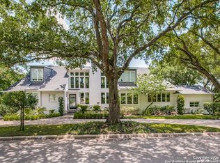 100 Wyckham Rise St, Terrell Hills, TX 78209