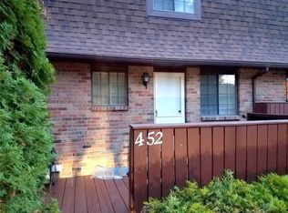 452 Surrey Hill Way, Rochester, NY 14623