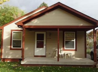3374 Curwood St, Waterford, MI 48329