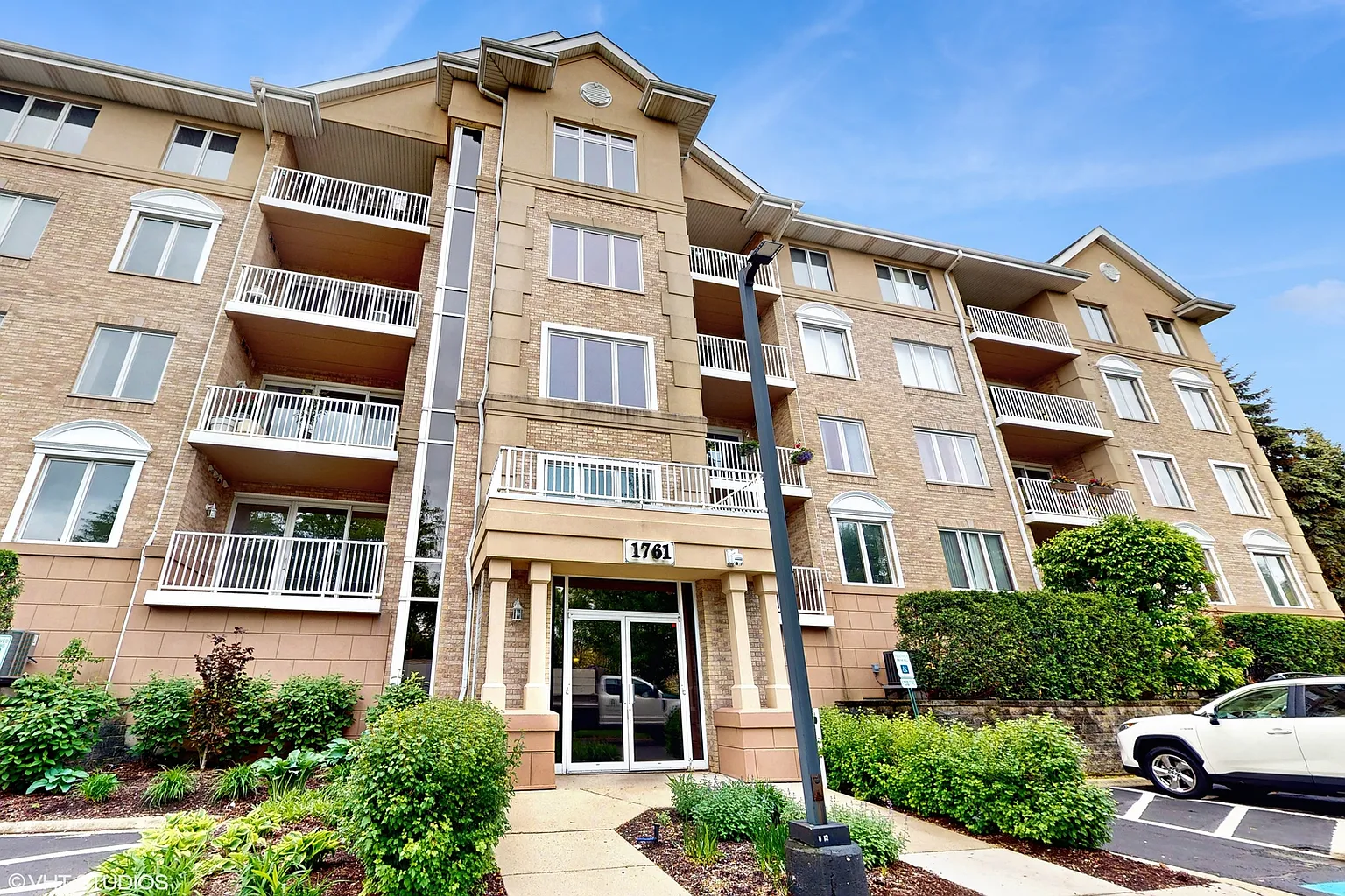 1761 Pavilion Way Unit 506 photo 1