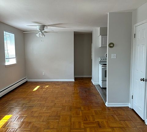 2nd image of 32 S Brookside Rd APT 1L