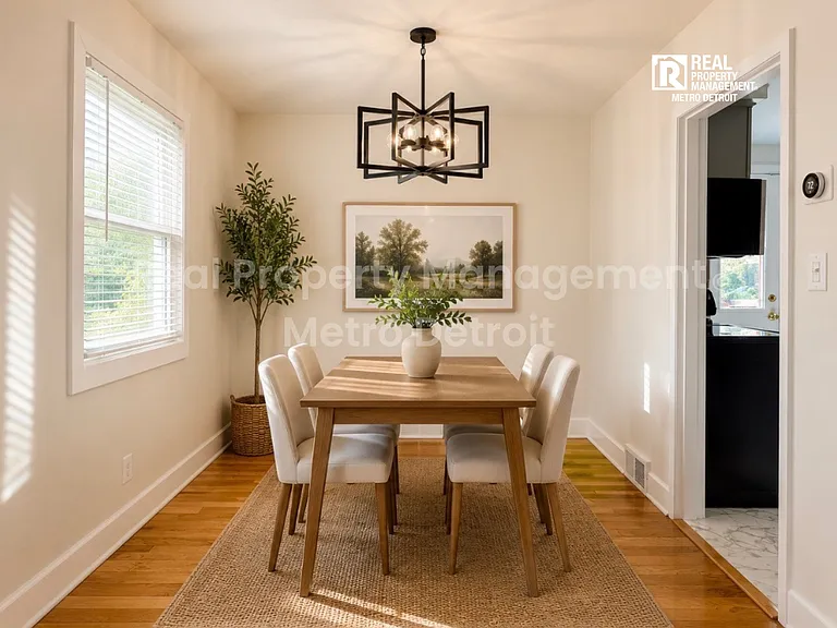 655 N Eton St #22 — Photo 6