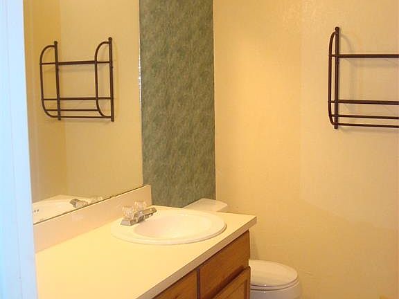 5th image of 707 Bluebonnet Dr
