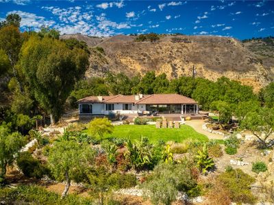 1 W Pomegranate Rd, Rancho Palos Verdes, CA, 90275