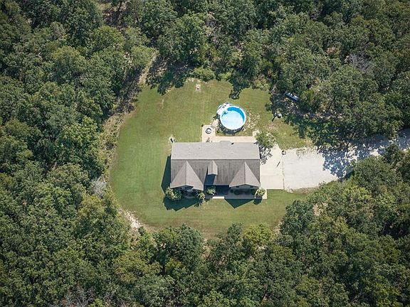 2nd image of 2202 Lindberg Rd