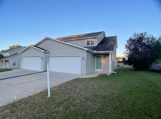 1611 W Geneva Rd, Peoria, IL 61615