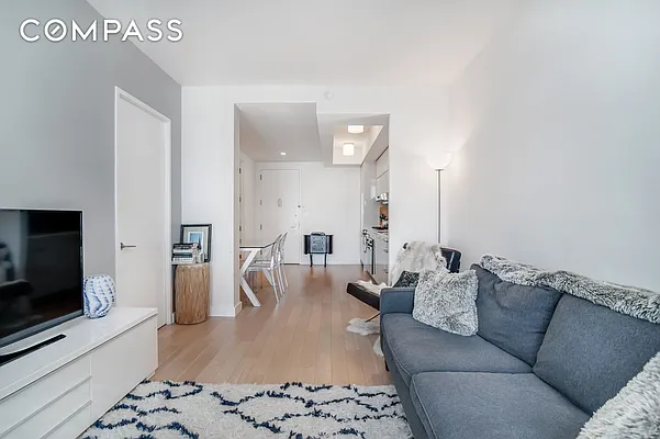 Rented by Compass | media 28