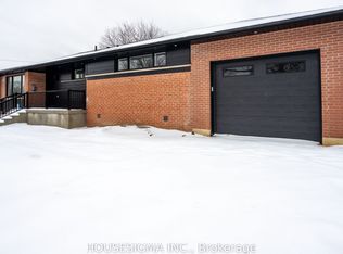 15 Mission Dr, Toronto, ON M3A 2P1