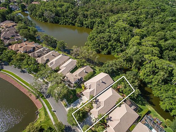 3rd image of 1446 Woodstream Dr
