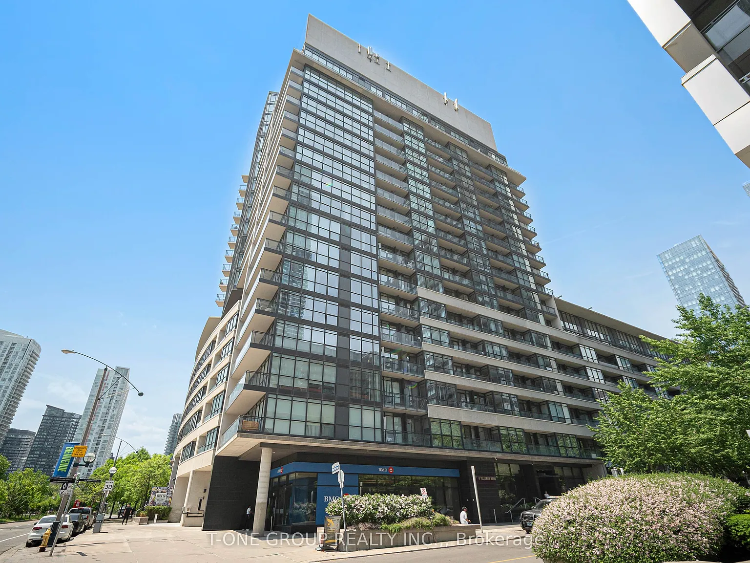 3 bed, $7,500 — Photo 1