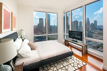 Icon at 306 West 48th Street in Hell&#39;s Kitchen