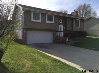 5606 N 128th St, Omaha, NE 68164