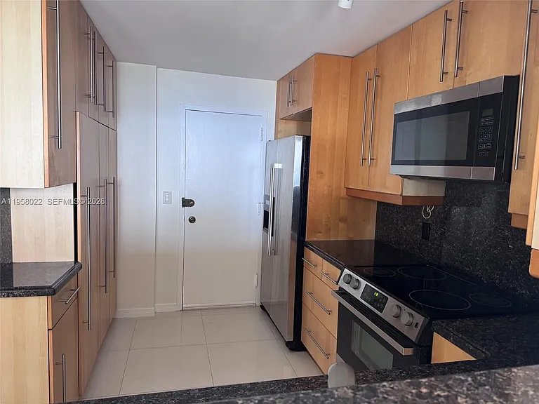 2821 N Miami Beach Blvd #3L — Photo 7