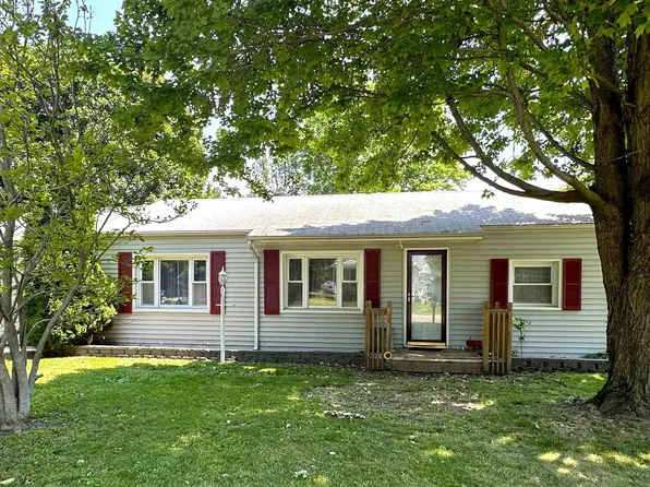 304 N Blayney St, Alexis, IL 61412