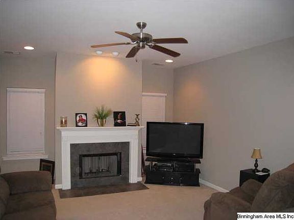 Carpeted Great Room with open floorplan!