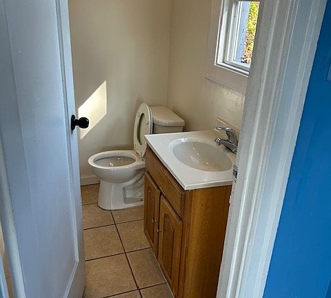 3rd image of 4121 Redding St