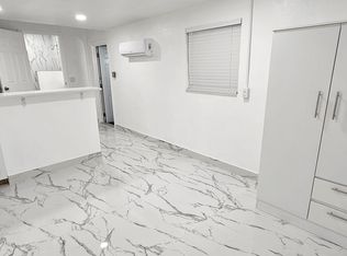 (Undisclosed Address), Hollywood, FL 33020