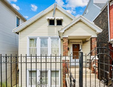 (Undisclosed Address), Chicago, IL, 60608