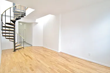 Rented by Mossanen Group