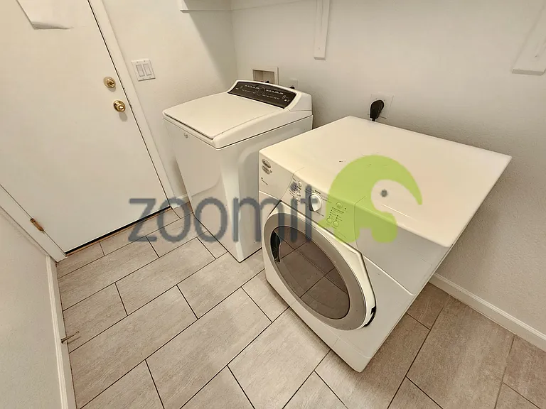 8805 W Glenn Dr — Photo 21