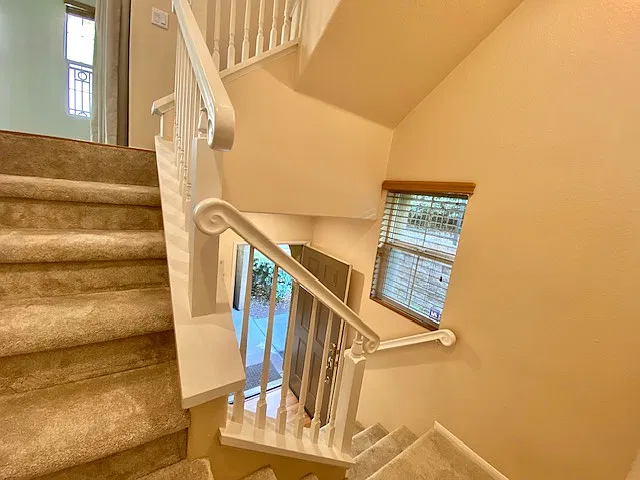 3 bed, 1519 sqft, $3,680 — Photo 2