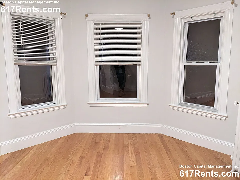 25 Moreland St #2