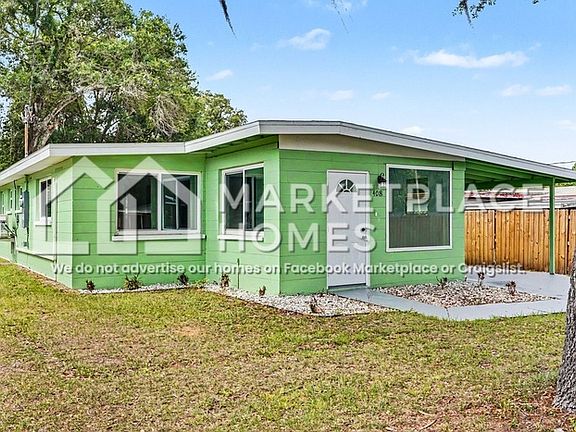 3rd image of 408 Bassedena Cir N