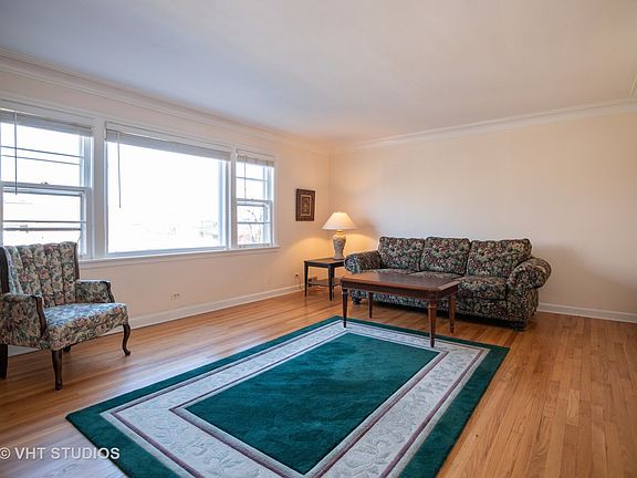 4th image of 2555 W North Shore Ave #2W