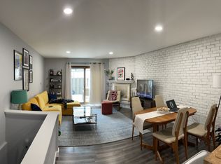 2828 N Burling St APT 204, Chicago, IL 60657